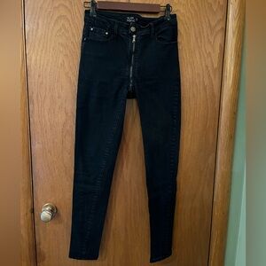Blue Topic Black Zipper Jeans